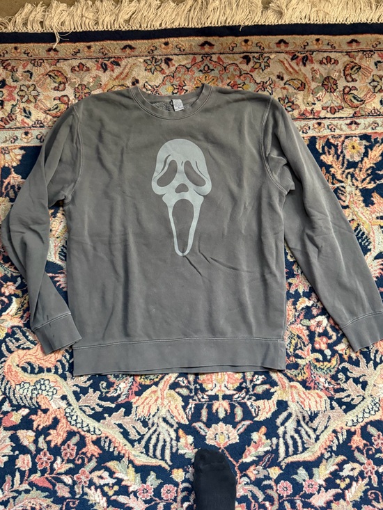Sweaters - Scream7 women's Gray Graphic Crewneck Sweatshirt - Ghost Face Design